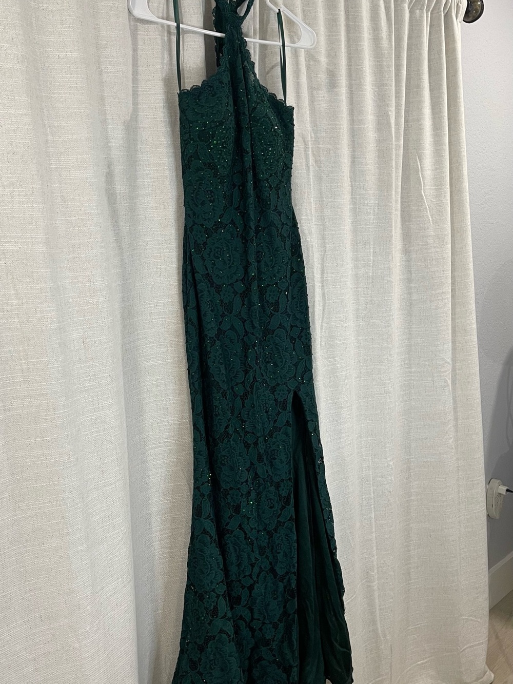 Betsy & Adam Deep Green Evening Dress - Picture 2 of 16